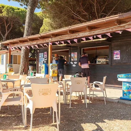 مكان تخييم Pineta Sul Mare